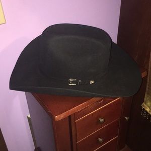 Black Resistol Cowboy Hat